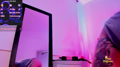 Violet Jones online show from 14, 10, 2025