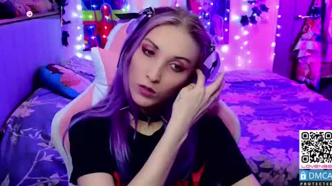 Snapshot of violet_noir_ chatting on 7, 3, 2025 Deya online show from 7, 3, 2025