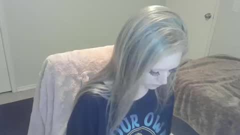 Snapshot of violet_winter97 chatting on 19, 12, 2024 violet_winter97 online show from 19, 12, 2024