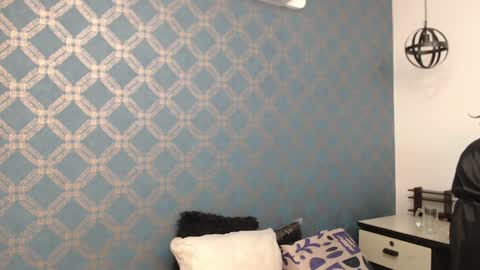 Violeta  online show from 23, 12, 2024