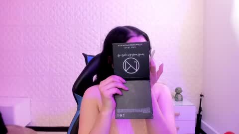 Snapshot of violeta_diazz chatting on 20, 5, 2026 online show from 20, 5, 2026