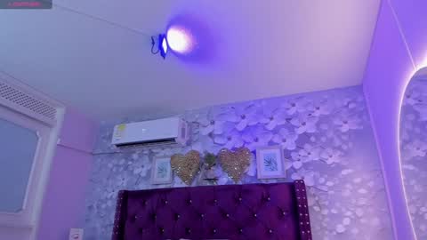 violeta_medina online show from 5, 2, 2025