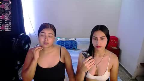 Snapshot of violeta_rouses chatting on 30, 10, 2025 violeta_rouses online show from 30, 10, 2025