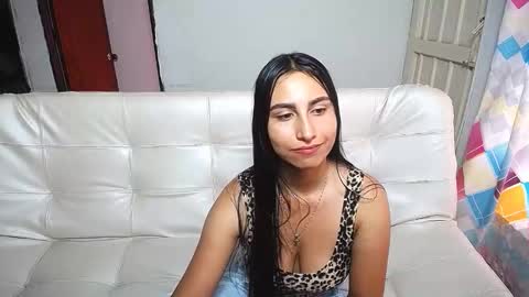 Snapshot of violeta_rouses chatting on 2, 3, 2026 violeta_rouses online show from 2, 3, 2026