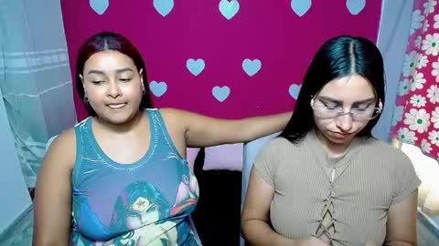 Snapshot of violeta_rouses chatting on 30, 4, 2026 violeta_rouses online show from 30, 4, 2026