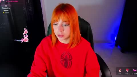 Snapshot of violetaarey chatting on 14, 7, 2026 Violeta Help me reach 150 thumbs up online show from 14, 7, 2026
