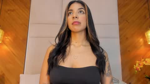 Snapshot of violetahills_ chatting on 18, 5, 2026 Violeta online show from 18, 5, 2026