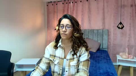 VIOLETA online show from 30, 1, 2025