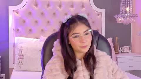 Violet  online show from 16, 1, 2026