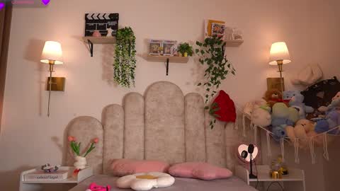 Snapshot of violeth___ chatting on 18, 2, 2026 violeth___ online show from 18, 2, 2026