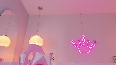 Violeth Hill online show from 12, 2, 2025