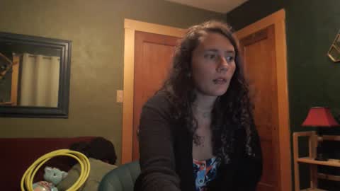 Violet Hooper online show from 17, 2, 2026