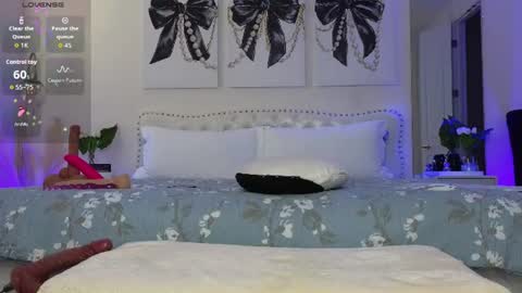 Snapshot of violetik888 chatting on 30, 7, 2026 VioletBaby online show from 30, 7, 2026