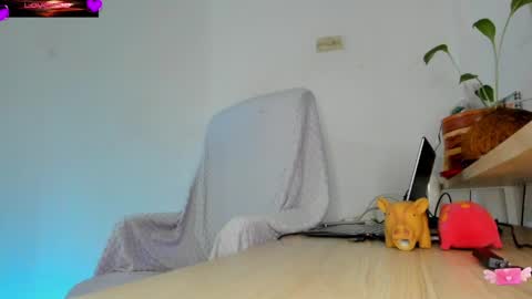 violetparkker online show from 9, 6, 2026