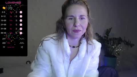 Snapshot of violetplath chatting on 1, 2, 2025 Violet  next stream December 6 online show from 1, 2, 2025