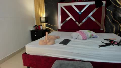 Violet Rose online show from 26, 11, 2025