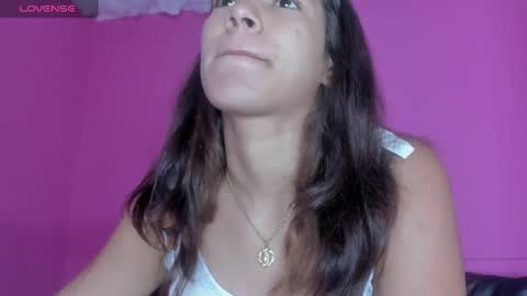Snapshot of violett_24_ chatting on 24, 2, 2025 violett_24_ online show from 24, 2, 2025