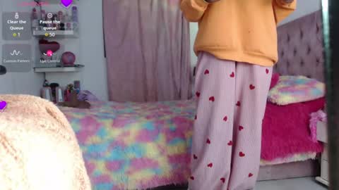 Snapshot of violett_brown9 chatting on 29, 6, 2026 violett_brown9 online show from 29, 6, 2026