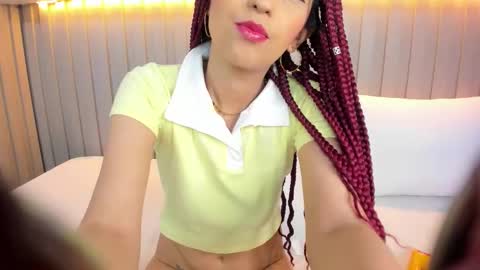 Violett  online show from 16, 10, 2025