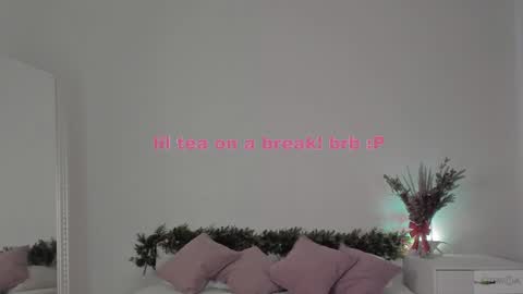 violetta_finch online show from 27, 1, 2025