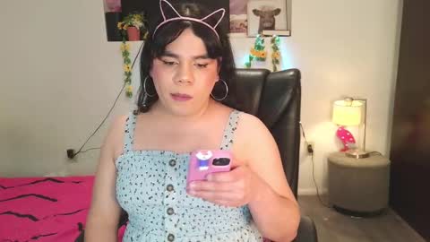 Snapshot of violettacam69 chatting on 7, 2, 2025 violettacam69 online show from 7, 2, 2025