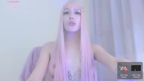 Snapshot of violettbones chatting on 26, 10, 2025 Violett online show from 26, 10, 2025