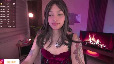 Snapshot of violette_clerk1 chatting on 16, 9, 2025 JULIE UWU online show from 16, 9, 2025