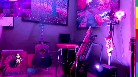 Snapshot of violetteminx chatting on 3, 11, 2025 Violette online show from 3, 11, 2025