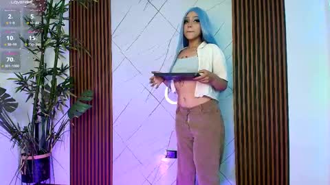 Snapshot of violettenoi chatting on 17, 5, 2026 violettenoi online show from 17, 5, 2026