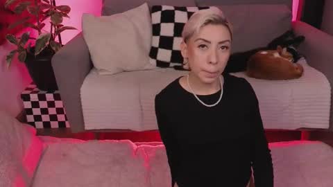 Violet online show from 7, 11, 2025