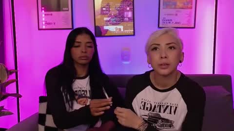 Snapshot of violettgrey_ chatting on 17, 2, 2026 Violet online show from 17, 2, 2026