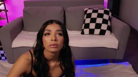 Snapshot of violettgrey_ chatting on 17, 2, 2026 Violet online show from 17, 2, 2026