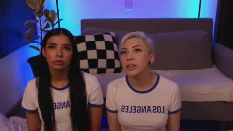 Snapshot of violettgrey_ chatting on 4, 3, 2026 Violet online show from 4, 3, 2026