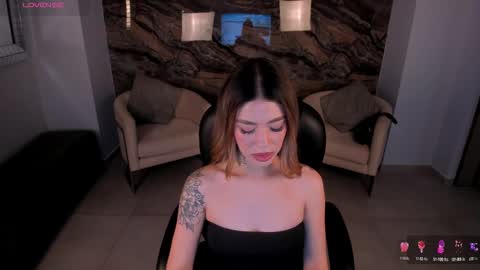 Violett  online show from 11, 2, 2025