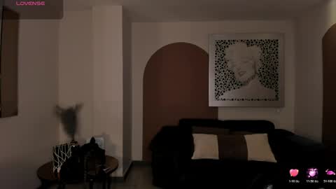 Violett  online show from 12, 4, 2026