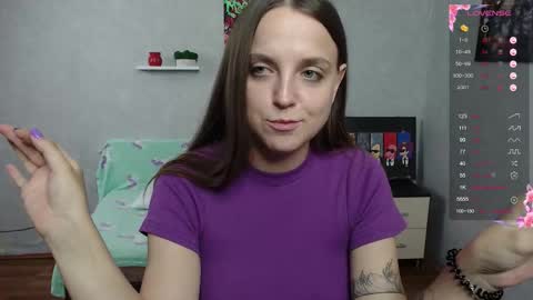 Snapshot of violetwin chatting on 17, 9, 2025 Violet online show from 17, 9, 2025