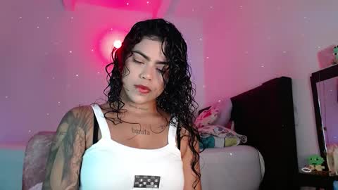 Snapshot of violetwitch05 chatting on 29, 1, 2025 Violet online show from 29, 1, 2025
