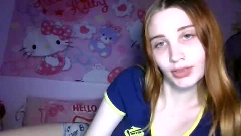 Snapshot of violetxblossoms chatting on 22, 12, 2025 violetxblossoms online show from 22, 12, 2025