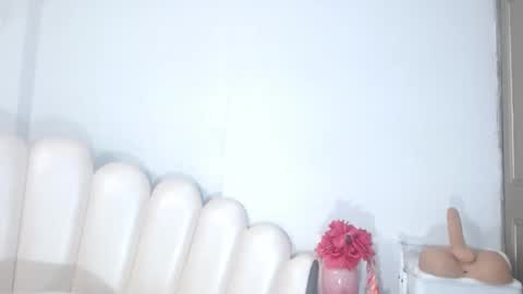 Snapshot of violetxia_ chatting on 13, 5, 2026 violetxia_ online show from 13, 5, 2026