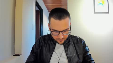 Vito Ferrer online show from 19, 1, 2025