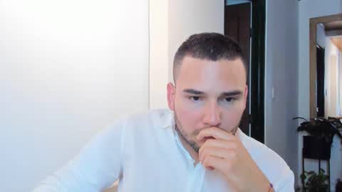 Vito Ferrer online show from 19, 2, 2025