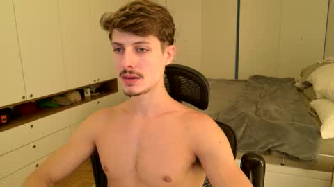 vitoraugustoxxx online show from 27, 4, 2026