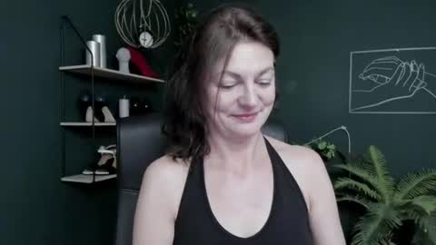 Vivian online show from 17, 7, 2026