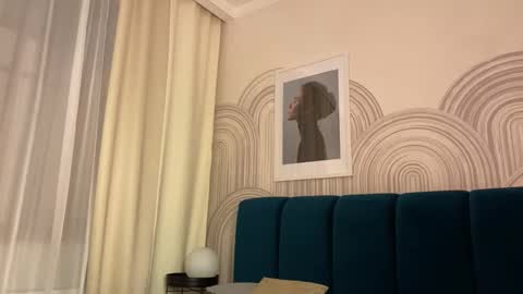 Vivian Evans online show from 10, 2, 2026