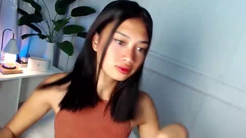 Vivian online show from 25, 1, 2025