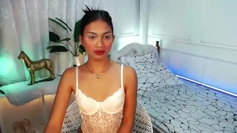 Vivian online show from 11, 3, 2025