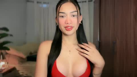 Snapshot of vivian_roberts chatting on 21, 6, 2026 Vivian online show from 21, 6, 2026