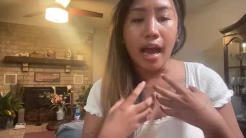 Snapshot of viviandela97 chatting on 8, 6, 2026 viviandela97 online show from 8, 6, 2026
