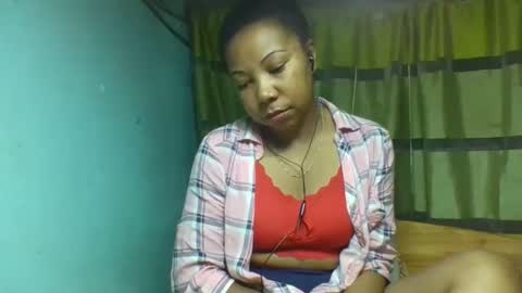 viviane0812 online show from 20, 11, 2025