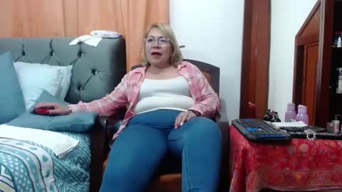 Snapshot of viviannajhonson chatting on 18, 12, 2024 ViviannaJhonson online show from 18, 12, 2024